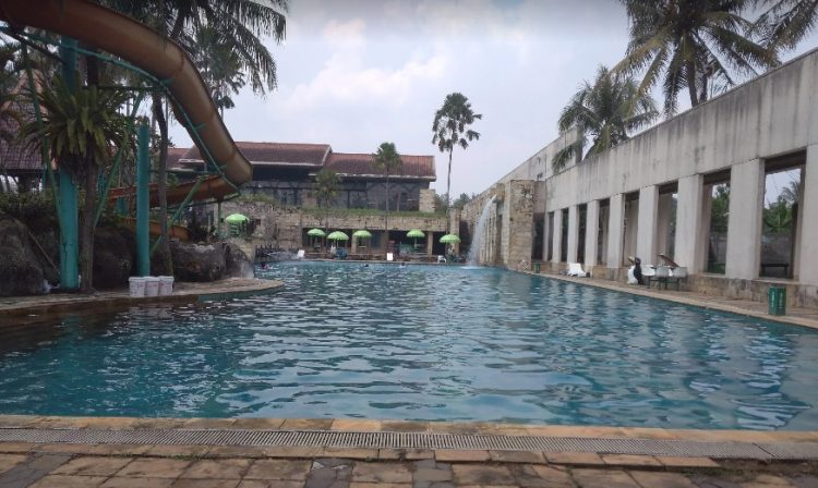 Billabong, 1. Kolam Renang ZamZam Tirta – Ciomas, 2. Kolam Renang Gedung Olah Raga Kota Bogor, 3. Water Boom Yasmin Sport Center, 4. Villa Duta Kolam Renang Bogor, 5. Kolam Renang Bukit Cimanggu City – Marcopolo Bogor, 6. Kolam Renang Lake Side Bogor, 7. Kolam Renang di Villa Bogor Indah, 8. Kolam Renang Sagara, 9. Kolam Renang Aston Bogor Nirwana Residence, 10. Kolam Renang Tirtania, 11. Kolam Renang Aldepos, 12. Kolam Renang Gunung Batu, 13. The Jungle Water Adventure, 14. Fishing Valley, 15. Tamansari persada , 16. Hotel Duta Berlian, 17. Billabong, 18. Hotel salak, 19. Perumahan raffless hills