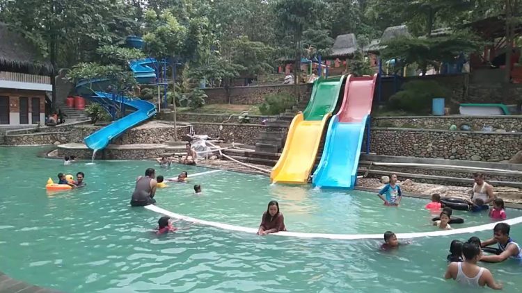 Cipaga Stone Park via Jabar Ekspres, 1. Wonderland Adventure Park, 2. Taruma Leisure Waterpark, 3. Planet Waterboom Cikampek, 4. Waterboom Elmujira, 5. Kolam renang Rawa Sikut, 6. Resinda Sport Club, 7. Kolam Renang Pucung Cikampek, 8. Oase Swimming Club, 9. Kolam Renang PD Prakasa , 10. Cipaga Stone Park, 11. Kampung Turis Water & Adventure Park, 12. Taman Ombak Karawang, 13. Kolam Renang Hud-Hud, 14. Garden Waterpark Pucung, 15. Kolam Renang Antic Palumbonsari, 16. Tirtasari Park & Waterboom, 17. Kolam Renang San Diego Hills, 18. Waterpark Super Splash