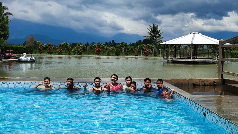 Kolam Renang Cipanas Sumur Sari Sukasono via Google Maps Syaepudin Hambali, 1. Kolam Renang Darajat Pass, 2. Kolam Renang Sabda Alam, 3. Awit Sinar Alam, 4. Kolam Renang Surya Alam, 5. Kolam Renang Purbasari, 6. Kolam Renang Cipanas Sumur Sukasono, 7. Kolam Renang TWA Gunung Papandayan, 8. Kolam Renang Sumber Alam Tasik Madu, 9. Water Boom Bina Garut, 10. Kolam Renang Layung Sari, 11. Kolam Renang Binar Alam Citangtu, 12. Waterboom Tirta Kencana, 13. Kolam Renang Pasir Intan, 15. Kolam Renang Danau Dariza, 16. Sumber Alam Tirtanadi, 17. Kolam Renang di Hotel Augusta, 18. Banyoe Sinergi Mandala, 19. Kolam Renang Lembur Kuring, 20. Kolam Renang Cipanas Indah, 21. Kolam Renang Tirtagangga, 22. WISATA KOLAM AMANAH FAMILY, 23. Matta Waterpark, 24. Mata Air Cigede Cibuyutan, 25. Kolam Renang Cicapar, 26. Kolam Renang Air Panas Banyu Mandala, 27. Kolam Renang Puncak Darajat, 28. Kolam Renang Cahaya Villa, 29. Kolam Renang Antralina Atas