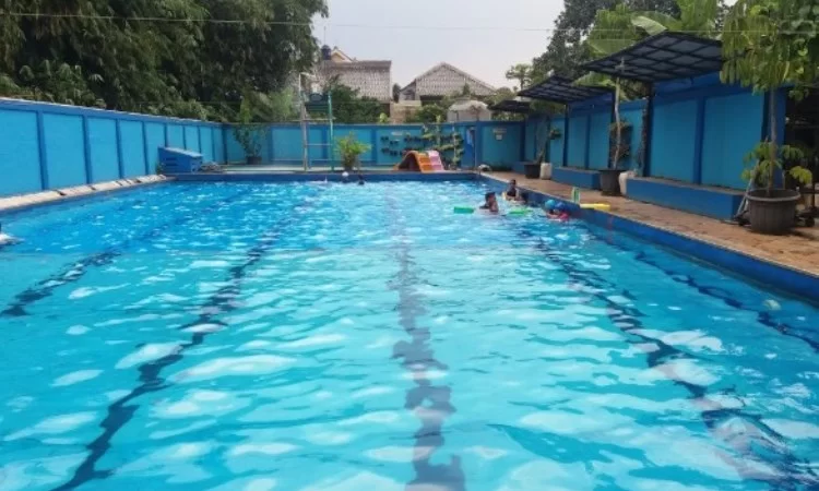 Oasis Plered, 1. Kolam Renang TMC (Tirta Mulya Cimaung) Waterpark, 2. Taman Batu Purwakarta, 3. Jatiluhur Water World, 4. Kolam Renang Jaya Tirta Abadi, 5. Kolam Renang Giri Tirta Kahuripan, 6. Kolam Renang Tirta Harapan, 7. Kuya Maranggi Waterpark, 8. Kolam Renang Cek Tse Long, 9. Kolam Renang Pesona Panghegar, 10. Kolam Renang Cihanjawar Bojong, 11. Kolam Renang Cisabuk, 12. Kolam Renang Alam Sari Wates, 13. Kolam Renang Hotel Intan Purwakarta, 14. Kolam Renang Harper Purwakarta, 15. Kolam Renang Insan Mulia, 16. Kolam Renang Waterpark Playground, 17. Kolam Renang Kirara, 18. Kolam Renang Tajur Indah, 19. Kolam Renang Oasis Plered, 20. Kolam Renang Cijanun, 21. Kolam Renang Pusaka Waterpark