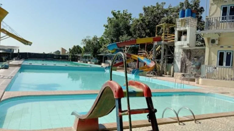 Kolam Renang Tirta Nadi via Google Maps, 1. Bojong Sari Indah, 2. Agung Fantasi Waterpark, 3. Tiga Bintang Firdaus Waterpark, 4. Kolam Renang Tirta Pesona, 5. Kolam Renang Tirta Nadi, 6. Kolam Renang Tirta Kencana, 7. Kolam Renang Hotel Prima, 8. Waterboom Tirta Djaya, 9. Kolam Renang Wisata Blendung Indah, 10. Agroeduwisata Situ Bolang, 11. Habitat Kolam Renang, GOR, Cafe
