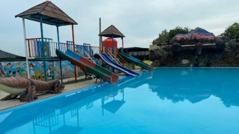 Kolam Renang Tirta Pesona, 1. Bojong Sari Indah, 2. Agung Fantasi Waterpark, 3. Tiga Bintang Firdaus Waterpark, 4. Kolam Renang Tirta Pesona, 5. Kolam Renang Tirta Nadi, 6. Kolam Renang Tirta Kencana, 7. Kolam Renang Hotel Prima, 8. Waterboom Tirta Djaya, 9. Kolam Renang Wisata Blendung Indah, 10. Agroeduwisata Situ Bolang, 11. Habitat Kolam Renang, GOR, Cafe