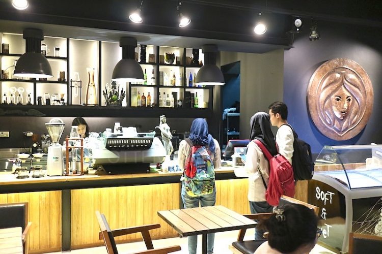 Nox Coffee Boutique , Tempat Ngopi di Jogja Murah, Tempat Ngopi di Jogja Malam Hari, Tempat Ngopi Enak Jogja, Tempat Ngopi Terkenal di Jogja, Tempat Ngopi Unik Jogja, Tempat Ngopi Wifi Jogja, Tempat Nongkrong Ngopi Jajanan di Jogja, Rekomendasi Tempat Ngopi Hits di Jogja