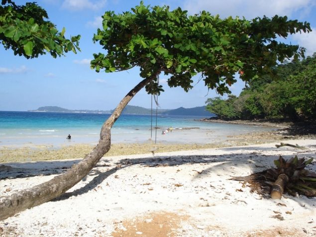 Pulau Klah via Supersoccer, 1. Tugu Nol Kilometer Pulau Weh, 2. Pantai Sumur Tiga, 3. Pantai Anoi Itam, 4. Pantai Ujong Kareung Pulau Weh, 5. Pantai Pasir Putih, 6. Pulau Rubiah Sabang, 7. Pantai Iboih Pulau Weh, 8. Pantai Kasih, 9. Pantai Tapak Gajah, 10. Pulau Klah , 11. Danau Aneuk Laot, 12. Gunung Api Jaboi, 13. Gua Sarang, 14. Museum Sabang, 15. Air Panas Jaboi