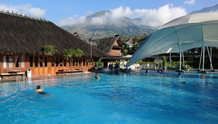 Sumber Alam Tirtanadi, 1. Kolam Renang Darajat Pass, 2. Kolam Renang Sabda Alam, 3. Awit Sinar Alam, 4. Kolam Renang Surya Alam, 5. Kolam Renang Purbasari, 6. Kolam Renang Cipanas Sumur Sukasono, 7. Kolam Renang TWA Gunung Papandayan, 8. Kolam Renang Sumber Alam Tasik Madu, 9. Water Boom Bina Garut, 10. Kolam Renang Layung Sari, 11. Kolam Renang Binar Alam Citangtu, 12. Waterboom Tirta Kencana, 13. Kolam Renang Pasir Intan, 15. Kolam Renang Danau Dariza, 16. Sumber Alam Tirtanadi, 17. Kolam Renang di Hotel Augusta, 18. Banyoe Sinergi Mandala, 19. Kolam Renang Lembur Kuring, 20. Kolam Renang Cipanas Indah, 21. Kolam Renang Tirtagangga, 22. WISATA KOLAM AMANAH FAMILY, 23. Matta Waterpark, 24. Mata Air Cigede Cibuyutan, 25. Kolam Renang Cicapar, 26. Kolam Renang Air Panas Banyu Mandala, 27. Kolam Renang Puncak Darajat, 28. Kolam Renang Cahaya Villa, 29. Kolam Renang Antralina Atas