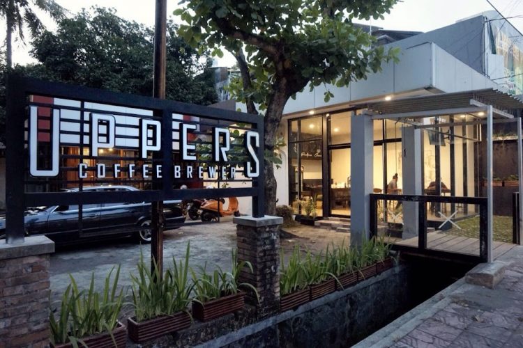Uppers Coffee Brewer , Tempat Ngopi di Jogja Murah, Tempat Ngopi di Jogja Malam Hari, Tempat Ngopi Enak Jogja, Tempat Ngopi Terkenal di Jogja, Tempat Ngopi Unik Jogja, Tempat Ngopi Wifi Jogja, Tempat Nongkrong Ngopi Jajanan di Jogja, Rekomendasi Tempat Ngopi Hits di Jogja