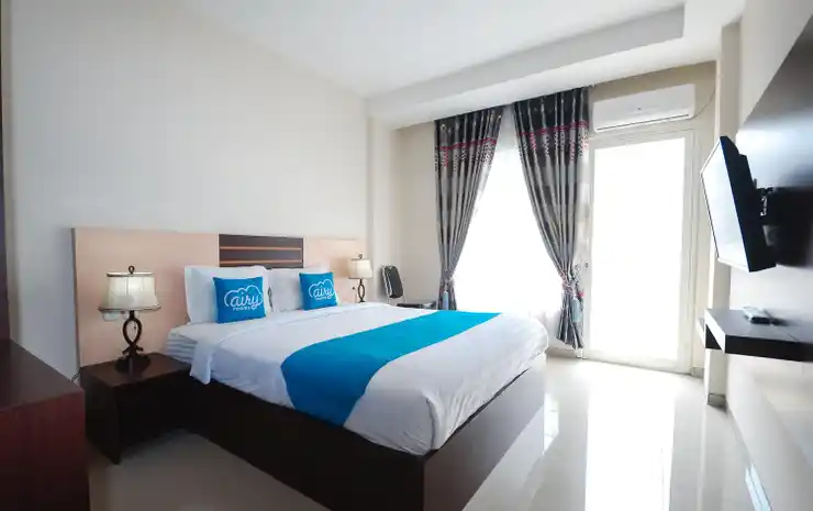 Airy Eco Syariah Lowokwaru Ikan Gurami  via Pegipegi, 1. Cubic One Capsule Hotel  , 2. Huize Jon Hostel Malang , 3. Airy Eco Syariah Lowokwaru Ikan Gurami , 4. MaxOne Hotel Malang , 5. Helena Guest House , 6. Kertanegara Premium Guest House, 7. Ibis Styles Malang , 8. Gajahmada Graha Hotel , 9. Omah Kayu Paralayang , 10. Ubud Cottages Malang , 11. Kusuma Agrowisata Hotel, 12. Kedawung Backpacker, 13. Pondok Backpacker, 14. Kampong Tourist, 15. Kavie Hostel, 16. Rumah Larasati, 17. Pondok Backpacker City Square, 18. Palmyra Hostel, 19. Mador Malang Dorm Hostel, 20. Kapal Garden Hotel, 21. Tombro Malang Dorm Hostel, 22. Shakila Guest House