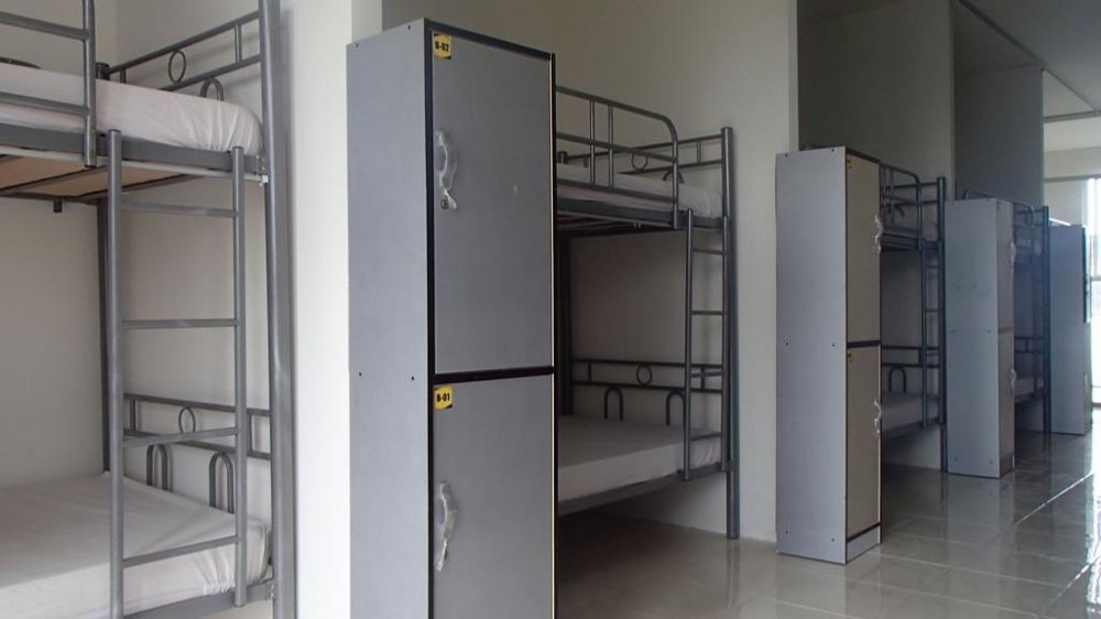Kavie Hostel via Booking - Penginapan Murah di Malang, 1. Cubic One Capsule Hotel  , 2. Huize Jon Hostel Malang , 3. Airy Eco Syariah Lowokwaru Ikan Gurami , 4. MaxOne Hotel Malang , 5. Helena Guest House , 6. Kertanegara Premium Guest House, 7. Ibis Styles Malang , 8. Gajahmada Graha Hotel , 9. Omah Kayu Paralayang , 10. Ubud Cottages Malang , 11. Kusuma Agrowisata Hotel, 12. Kedawung Backpacker, 13. Pondok Backpacker, 14. Kampong Tourist, 15. Kavie Hostel, 16. Rumah Larasati, 17. Pondok Backpacker City Square, 18. Palmyra Hostel, 19. Mador Malang Dorm Hostel, 20. Kapal Garden Hotel, 21. Tombro Malang Dorm Hostel, 22. Shakila Guest House