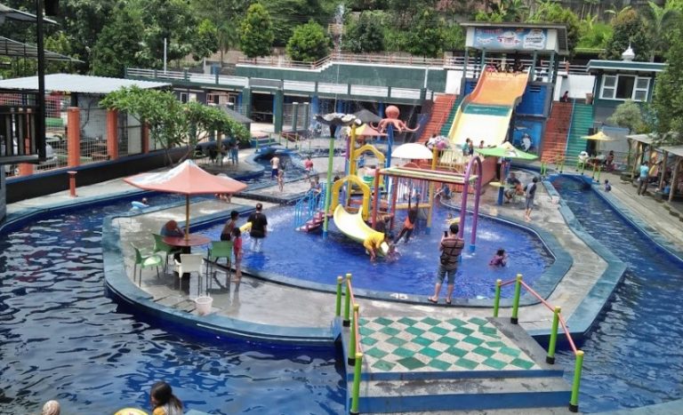 Kolam Renang dan Wisata Air Gajah Depa, 1. Kolam Renang Kampung Toga, 2. Kolam Renang Ranca Goyang, 3. Kolam Renang dan Wisata Air Gajah Depa, 4. Kolam Renang Waterboom Paseh, 5. Kolam Renang Saung Cibingbin, 6. Kolam renang Balong Geulis, 7. Kolam Air Panyindangan, 8. Kolam Renang Tirta Ciseda, 9. Kampung Wisata Ciherang