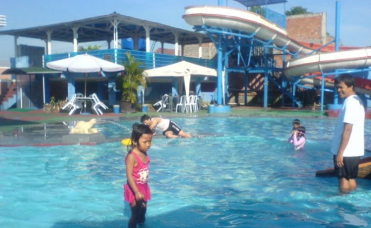 Kolam renang Cibiru, 1. Sport Garden, 2. Cigunung, 3. Taman Sari Hotel & Resort, 4. Pasim Prana, 5. Santa Sea Waterpark, 6. Tirta Adam, 7. Tirta Nirwana, 8. ISTC Waterpark, 9. Kolam Renang Nismara, 10. Kolam Renang Pesona Pangrango, 11. Waterboom Nagrak, 12. Kolam Renang Pilar Mas, 13. Ryzzy Azzahra Waterpark, 14. Kolam renang Safana, 15. Kolam renang Cibiru, 16. Kolam Renang Taman Angsa The Lone Swan Park