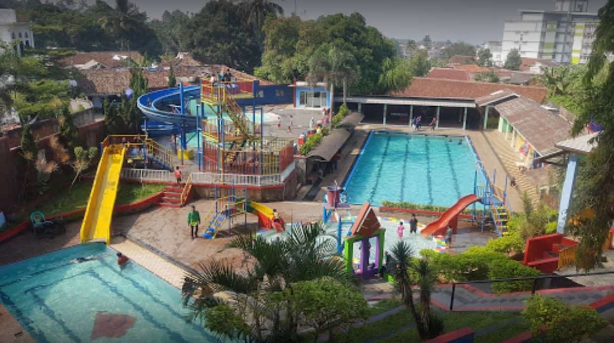 Pasim Prana, 1. Sport Garden, 2. Cigunung, 3. Taman Sari Hotel & Resort, 4. Pasim Prana, 5. Santa Sea Waterpark, 6. Tirta Adam, 7. Tirta Nirwana, 8. ISTC Waterpark, 9. Kolam Renang Nismara, 10. Kolam Renang Pesona Pangrango, 11. Waterboom Nagrak, 12. Kolam Renang Pilar Mas, 13. Ryzzy Azzahra Waterpark, 14. Kolam renang Safana, 15. Kolam renang Cibiru, 16. Kolam Renang Taman Angsa The Lone Swan Park