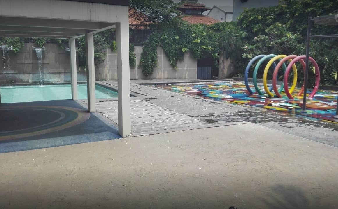 Rainbow Waterpark, 1. Kolam Renang Kenfer, 2. Kolam Renang Ciawitali, 3. Fajar Panorama, 4. Kolam Renang Bumi Arena, 5. Kolam Renang TTUC, 6. Kolam Renang Cipageran, 7. Kolam Renang Tirta Yudha, 8. Pandiga Educreation Sport, 9. Kolam Renang Brigif, 10. Rainbow Waterpark, 11. Kolam Renang SGO, 12. Kolam Renang Cempaka