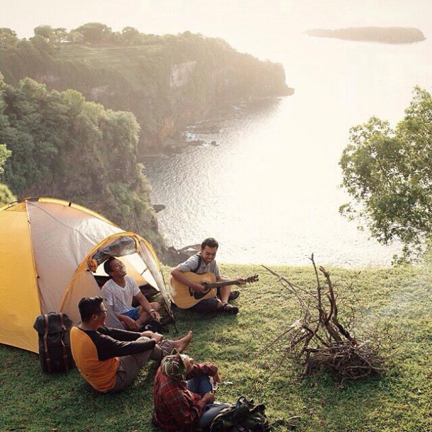 Bukit Asah via Haryadi Wijaya, 1. Istana Taman Gili Kerta Gosa, 2. Pura Besakih, 3. Pura Goa Lawah, 4. Pantai Pasir Putih, 5. Desa Bali Aga, 6. Puri Agung Karangasem, 7. Istana Air Tirta Gangga, 8. Pantai Amed, 9. Pura Lempuyang, 10. Bukit Asah, 11. Desa Sidemen, 12. Desa Tenganan, 13. Taman Ujung, 14. Taman Bunga Edelweis, 15. Rafting Telagawaja, 16. Candidasa, 17. Pantai Padang Bai, 18. Danau Yeh Malet, 19. Tirta Ujung Water Spring, 20. Savana Tianyar, 21. Air Terjun Yeh Labuh Waterfall, 22. Pantai Wates Karangasem