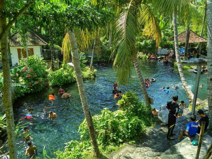  Kolam Pemandian Tirta Ujung via Jalasp, 1. Air Terjun Tegenungan di Gianyar, 2. Pantai Atuh Nusa Penida, 3. Air Terjun Tibumana, 4. Air Terjun Sekumpul, 5. Pulau Menjangan, 6. Pantai Suluban, 7. Belayu Florist, 8. Air Terjun Kanto lampo, 9. Bandung Waterfall, 10. Bukit Mende, 11. Ladang Bunga Gemitir (Marigold) Desa Temukus, 12. Air Terjun Tukad Cepung, 13. Leke Leke Waterfall, 14. Tukad Melangit, Antugan, 15. Ngarai Rahasia di Sukawati, Hidden Canyon Beji Guwang, 16. Angel’s Billabong, 17. Secret Gardens of Sambangan, 18. Bukit Teletubbies di Nusa Penida, 19. Air Terjun Peguyangan, Nusa Penida, 20. Pantai Melasti (Ungasan), 21. Gunung Batur Desa Pinggan, 22. Tebing hijau dan gua kecil di Undisan, Bangli, 23. Water Blow Nusa Dua, 24. Tebing Banah, Nusa Penida, 25. Blue Lagoon, Nusa Ceningan, 26. Bukit Asah, 27. Pasih Uwug, 28. Pantai Tegal Wangi, 29. Pantai Yeh Leh, 30. Diamond Beach, 31. Gunung Payung Secret Beach, 32. Rafting di Sungai Ayung Ubud, 33. Bukit Campuhan, 34. Kolam Pemandian Tirta Ujung