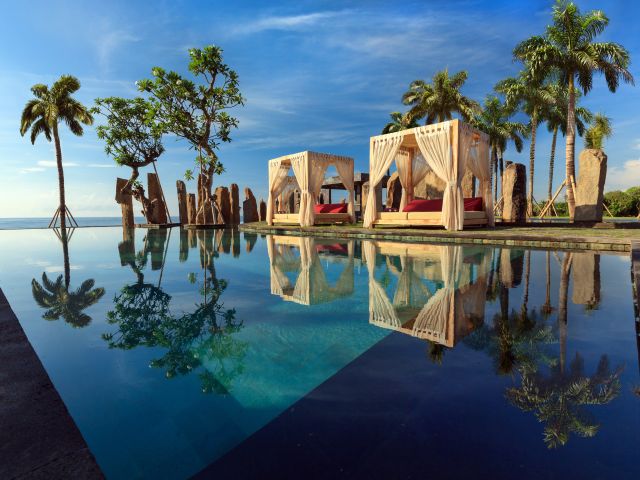 TAMAN STONEHENGE PANTAI PURNAMA, 1. Nol Kilometer Denpasar, 2. Pasar Kreneng Denpasar, 3. Sunset di Pantai Kuta dan Pantai Semiyak, 4. Pantai Purnama, 5. Uluwatu Surf Villa, 6. Cocoon Beach Club, 7. Pantai Jimbaran, 8. SKY GARDEN BAR BALI, 9. Eikon Bar & Lounge, 10. Bali Zoo, 11. Garuda Wisnu Kencana, 12. DISCOVERY SHOPPING MALL, 13. Taman Kumbasari, 14. Art Center Denpasar, 15. Monumen Bajra Sandhi, 16. El Kabron Restaurant, 17. TAMAN STONEHENGE PANTAI PURNAMA, 18. Pura Uluwatu, 19. La Laguna, 20. Nusa Penida, 21. Paradiso Ubud