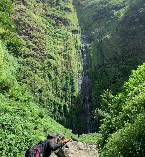 Air Terjun Semuncar Reza Maulana Fadli, 1. Waduk Cengklik Park, 2. Pemandian Umbul Sewu Pengging, 3. Lembah Gunung Madu, 4. Air Terjun Kedung Kayang, 5. Pemandian Tlatar, 6. Taman Pandanalas Boyolali, 7. Trekking Gunung Merbabu, 8. Candi Lawang Cepogo , 9. Candi Sari Cepogo Temple , 10. Waduk Kedung Ombo, 11. New Selo, 12. Cepogo Cheese Park, 13. Waduk Klego Desa Bade, 14. Tirto Marto Pengging Boyolali, 15. Bukit Gancik Selo Boyolali, 16. Wisata Alam Panorama, 17. Umbul Tirtomulyo, 18. Taman Petruk, 19. Alun-alun Kidul Boyolali, 20. Embung Manajar, 21. Watu Blerek, 22. Kebun Raya Indrokilo, 23. Museum R. Hamong Wardoyo, 24. Restu Wijaya Waterboom, 25. Umbul Langse, 26. Kedung Goro , 27. Bukit Batur Sel, 28. Tikungan Cinta, 29. Patung Arjuna Wijaya , 30. Brown Canyon, 31. Makam Ki Ageng Kebo Kenanga Boyolali, 32. Makam Ki Ageng Singoprono Boyolali, 33. Masjid Cipto Mulyo Pengging Boyolali, 34. Oemah Bamboo Merapi, 35. Pura Bawana Tata, 36. Kedung Cinta, 37. Kedung Celeng , 38. Jumbleng Biru, 39. Air Terjun Watu Tibo, 40. Taman Alam Surapanta, 41. Jembatan Gantung Jrakah, 42. Kampung Wisata Dangean, 43. Bukit Kinasih, 44. Air Terjun Semuncar