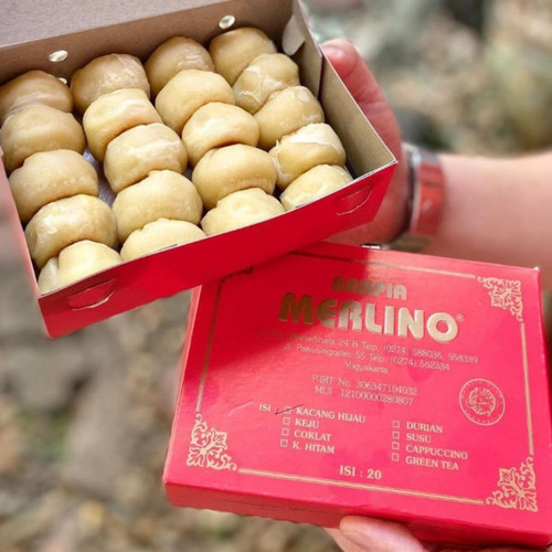 Bakpia Merlino via Tokopedia, 1. Bakpia Mutiara Jogja, 2. Bakpia Pathok 25, 3. Bakpia Patuk 75, 4. Bakpia Kurnia Sari, 5. Bakpia Kemusuk 033, 6. Bakpiaku, 7. Bakpia Tugu Jogja, 8. Bakpia Juwara Satoe, 9. Bakpia Citra Premium, 10. Bakpia Kencana, 11. Bakpia Djava, 12. Bakpiapia, 13. Bakpia Kenes, 14. Bakpia Merlino, 15. Bakpia Soemadigdo