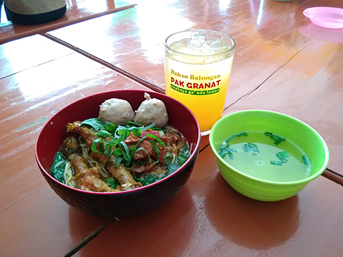 Bakso Balungan Pak Granat, 1. Mie Ayam Lek Wie, 2. Mie Ayam Pak Yanto, 3. Mie Ayam Pak Kribo, 4. Mie Ayam Pangsit Pak Jo, 5. Mie Ayam Bakso Podomoro, 6. Bakso & Mie Ayam Ojo Lali, 7. Mie Ayam Bakso Ngudi Rahayu, 8. Kedai Mie Ayam Lek Wie, 9. Angkringan omah kali, 10. Kedai Mie Ayam Gading, 11. Bakmi 515, Muntilan, 12. Bakso Balungan Pak Granat, 13. Bakso Lezat, Secang Temanggung, 14. Dapure Mbok Yess, Muntilan, 15. Dewi Indah Chinese Food MTL, Semaken, 16. Kedai Kaptenku, 17. Mie Ayam Bangka Dan Mie Sapi ABC, Muntilan, 18. Ngombe Leh Borobudur, Wanurejo, 19. PS YAMIEN, 20. RM. Sari Alam, Ruko Grand Cawang, 21. Mie Ayam Jujugan, 22. Mie Ayam Pelangi, 23. Mie Ayam Alam Segar, 24. Mie Ayam Alband, 25. Mie Ayam Pak Slamet, 26. Mie Ayam Pak Rohmadi, 27. Kedai Mie Ayam Spesial “CJDW”, 28. Kedai MIKANA MAXI