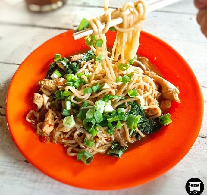 Bakso dan Mie Ayam Mas No via Instagram.com @kakilimasemarang, 1. Mie ayam 99, 2. Mie Ayam Rumput, 3. Mie Ayam Pak Joko, 4. Mie Ayam Happy, 5. Mie Ayam Haris, 6. Mie Ayam Pak Min, 7. Mie Ayam Srikandi, 8. Bakso Mie Ayam Pak Hadi Putra, 9. Mie Ayam Obat Lapar, 10. Bakso dan Mie Ayam Mas No, 11. Bakso So’un dan Mi Ayam Sompok 21, 12. Mi Bandung GG Belakang Pak Min, 13. Mie Ayam Cakar Bakso Pak Joko, 14. Bakmi Ayam Jakarta Gajah Jaya, 15. Mie Ayam Dan Bakso Urat Jayasari Pak Sigit, 16. Mie Ayam Ceker Sido Mampir, 17. Mie Ayam Bakso Pak Soyo Wonogiri, 18. Mie Ayam Pak Cip, 19. Mie Ayam Ceker Bang Jony, 20. Mie Ayam &amp; Bakso Mbak Yanti, 21. Mie Ayam Pak Teguh, 22. Mie Ayam AAA Ngaliyan, 23. Mie Ayam Si Jonti, 24. Mie Jakarta 69, 25. Bakmi Keriting Bangka, 26. Mie Ayam Bakso Tunggal Rasa, 27. Mie Ayam Ceker Pak Bonci, 28. Mie Ayam Ceker Bu Sum, 29. Depot Bakso Mercon dan Mie Ayam CJDW