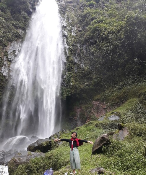 Curug Cinde, 1. Pantai Pasir Kencana, 2. Curug Muncar, 3. Curug Bajing , 4. Pantai Slamaran , 5. Museum Batik Pekalongan, 6. Pantai Sunter Depok Indah, 7. Puncak Hanoman Gunung Kendalisodo, 8. Linggo Asri, 9. Kebun Teh Kaliboja, 10. Lolong Adventure, 11. International Batik Center , 12. Gunung Rogojembangan , 13. Wisata Watu Ireng , 14. Pantai Wonokerto , 15. Bukit Pawuluhan, 16. Wisata Mangrove Park Pekalongan, 17. Blackcanyon Petungkriyono, 18. Wisata Curug Madu, 19. Curug Bidadari Jolotigo , 20. Curug Cinde, 21. Monumen Pekalongan, 22. Alun-alun Kota Pekalongan, 23. Alun-alun Bebekan Kedungwuni, 24. Kali Paingan, 25. Curug Lawe, 26. Bendungan Kletak, 27. Curug Blanten, 28. Curug Bekakak, 29. Jembatan Lengkung Surabayan, 30. Taman Kuripan Pekalongan “Nursery Horikultura, 31. Pantai Sari Pekalongan, 32. Bengkelung Park, 33. Kolam Renang Banyubiru Pekalongan, 34. Taman Lapangan Bebekan, 35. Wisata Ciblon, 36. Zatoland Waterboom, 37. Bukit Bintang Kutorojo, 38. La’Ranch Glamping, 39. Telaga Sigebyar Mangunan, 40. Sipare Green Park, 41. Km 0 Pekalongan, 42. Wisata Danau Alkautsar, 43. Dino Park Soko Langit Pekalongan, 44. Masjid Agung Al-Jami Pekalongan, 45. Wisata Bahari PPNP, 46. Nasi Megono Bu Suli – Wisata Kuliner khas Pekalongan , 47. Pusat Grosir Setono