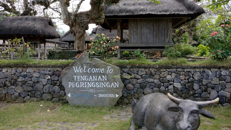1. Istana Taman Gili Kerta Gosa, 2. Pura Besakih, 3. Pura Goa Lawah, 4. Pantai Pasir Putih, 5. Desa Bali Aga, 6. Puri Agung Karangasem, 7. Istana Air Tirta Gangga, 8. Pantai Amed, 9. Pura Lempuyang, 10. Bukit Asah, 11. Desa Sidemen, 12. Desa Tenganan, 13. Taman Ujung, 14. Taman Bunga Edelweis, 15. Rafting Telagawaja, 16. Candidasa, 17. Pantai Padang Bai, 18. Danau Yeh Malet, 19. Tirta Ujung Water Spring, 20. Savana Tianyar, 21. Air Terjun Yeh Labuh Waterfall, 22. Pantai Wates Karangasem