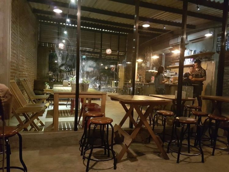 Encycoffeedia via Restaurant Guru, 1. Eastman Coffee House, 2. Antarakata Coffee, 3. Atap Langit Coffee n Eatery, 4. Tekodeko Koffiehuis, 5. Strada Coffee, 6. Ideologist.smg, 7. Anak Panah Kopi, 8. Moment Coffee & Space, 9. Excelso Coffee Rinjani, 10. Old Kettle, 11. My Kopi O!, 12. Hero Coffee Indonesia, 13. Tepian Kopi, 14. Encycoffeedia, 15. Makabana Working Space & Coffee Shop, 16. Lingkar Coffee & Idea, 17. Bersua at The Heights, 18. Semasa Kopi, 19. Atas Kota Coffee & Space, 20. Adhum Coffee, 21. Kastem Coffee & Space, 22. Pijar.srg, 23. Keizai Coffee & Garden, 24. Insight Coffee, 25. Origo Coffee, 26. Fat Elephant Restaurant & Coffee Shop, 27. Kopitiga