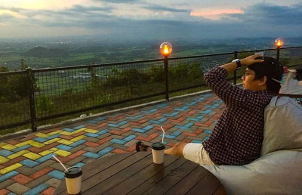 Foto via Instagram.com @dirgaharirepino, Informasi Umum, Lokasi Heha Sky View, Tiket Masuk HeHa Sky View, Jam Operasional Heha Sky View, Fasilitas, Pesona HeHa Sky View yang Sungguh Memanjakan Mata, Aktivitas Seru di HeHa Sky View, Tips Melancong Kemari