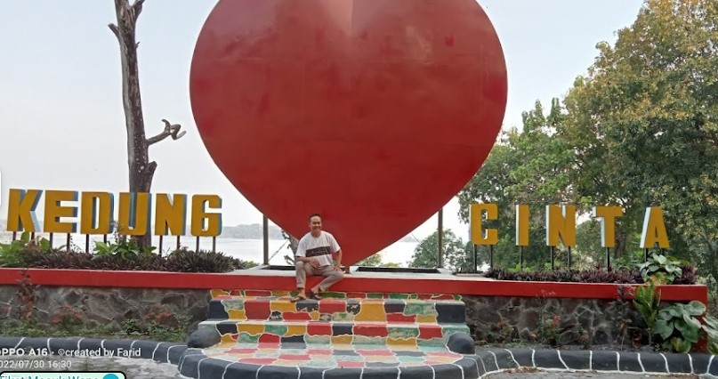 Kedung Cinta Farid Agusman, 1. Waduk Cengklik Park, 2. Pemandian Umbul Sewu Pengging, 3. Lembah Gunung Madu, 4. Air Terjun Kedung Kayang, 5. Pemandian Tlatar, 6. Taman Pandanalas Boyolali, 7. Trekking Gunung Merbabu, 8. Candi Lawang Cepogo , 9. Candi Sari Cepogo Temple , 10. Waduk Kedung Ombo, 11. New Selo, 12. Cepogo Cheese Park, 13. Waduk Klego Desa Bade, 14. Tirto Marto Pengging Boyolali, 15. Bukit Gancik Selo Boyolali, 16. Wisata Alam Panorama, 17. Umbul Tirtomulyo, 18. Taman Petruk, 19. Alun-alun Kidul Boyolali, 20. Embung Manajar, 21. Watu Blerek, 22. Kebun Raya Indrokilo, 23. Museum R. Hamong Wardoyo, 24. Restu Wijaya Waterboom, 25. Umbul Langse, 26. Kedung Goro , 27. Bukit Batur Sel, 28. Tikungan Cinta, 29. Patung Arjuna Wijaya , 30. Brown Canyon, 31. Makam Ki Ageng Kebo Kenanga Boyolali, 32. Makam Ki Ageng Singoprono Boyolali, 33. Masjid Cipto Mulyo Pengging Boyolali, 34. Oemah Bamboo Merapi, 35. Pura Bawana Tata, 36. Kedung Cinta, 37. Kedung Celeng , 38. Jumbleng Biru, 39. Air Terjun Watu Tibo, 40. Taman Alam Surapanta, 41. Jembatan Gantung Jrakah, 42. Kampung Wisata Dangean, 43. Bukit Kinasih, 44. Air Terjun Semuncar