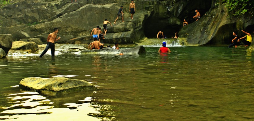 Kedung Goro adji riz, 1. Waduk Cengklik Park, 2. Pemandian Umbul Sewu Pengging, 3. Lembah Gunung Madu, 4. Air Terjun Kedung Kayang, 5. Pemandian Tlatar, 6. Taman Pandanalas Boyolali, 7. Trekking Gunung Merbabu, 8. Candi Lawang Cepogo , 9. Candi Sari Cepogo Temple , 10. Waduk Kedung Ombo, 11. New Selo, 12. Cepogo Cheese Park, 13. Waduk Klego Desa Bade, 14. Tirto Marto Pengging Boyolali, 15. Bukit Gancik Selo Boyolali, 16. Wisata Alam Panorama, 17. Umbul Tirtomulyo, 18. Taman Petruk, 19. Alun-alun Kidul Boyolali, 20. Embung Manajar, 21. Watu Blerek, 22. Kebun Raya Indrokilo, 23. Museum R. Hamong Wardoyo, 24. Restu Wijaya Waterboom, 25. Umbul Langse, 26. Kedung Goro , 27. Bukit Batur Sel, 28. Tikungan Cinta, 29. Patung Arjuna Wijaya , 30. Brown Canyon, 31. Makam Ki Ageng Kebo Kenanga Boyolali, 32. Makam Ki Ageng Singoprono Boyolali, 33. Masjid Cipto Mulyo Pengging Boyolali, 34. Oemah Bamboo Merapi, 35. Pura Bawana Tata, 36. Kedung Cinta, 37. Kedung Celeng , 38. Jumbleng Biru, 39. Air Terjun Watu Tibo, 40. Taman Alam Surapanta, 41. Jembatan Gantung Jrakah, 42. Kampung Wisata Dangean, 43. Bukit Kinasih, 44. Air Terjun Semuncar