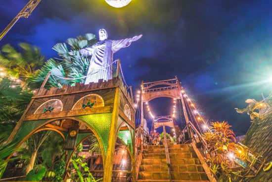 La Favela via Tripadvisor, Tempat Wisata di Seminyak Bali yang Wajib Dikunjungi, Tempat Wisata Seni dan Budaya di Seminyak Bali, Tempat Wisata Belanja di Seminyak Bali, Tempat Wisata Kuliner di Seminyak Bali, Tempat Wisata Relaksasi