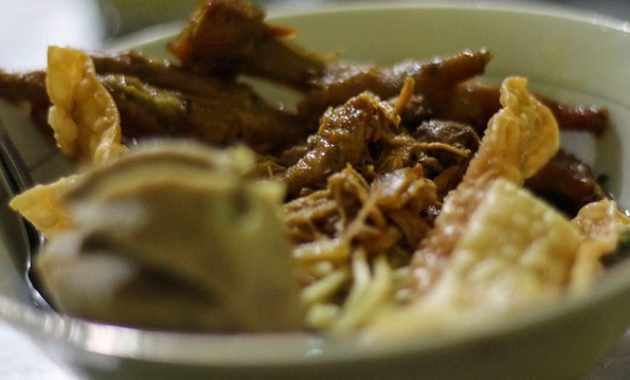 Mie Ceker Cak Kribo via mlakutiketmalang.wordpresscom, 1. Mie Ayam Solo Pak Doel, 2. Mie Ceker Cak Kribo, 3. Mie Ayam Pagak, 4. Pangsit Mie Ayam, 5. Depot Mie Malang Gadjah Mada 1, 6. Hot Cui Mie, 7. Depot Pangsit Mie Bromo Pojok, 8. Kedai Mie Sutoyo, 9. Depot Hoklay, 10. Pangsit Mie Pak Rie, 11. Depot Gang Djangkrik, 12. Mie Kudusan, 13. Pangsit Mie Dempo, 14. Pangsit Mie Tan, 15. Pangsit Kebo Ijo, 16. Mie Pangsit Pujasera Dempoe, 17. Mie Pangsit Pak Ri Jalan Wilis