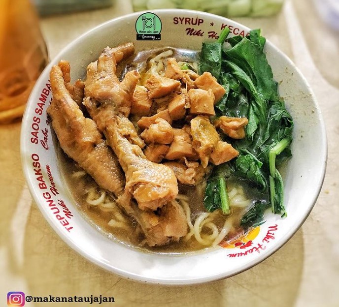 Mie Ayam AAA Ngaliyan via Instagram.com @makanataujajansemarang, 1. Mie ayam 99, 2. Mie Ayam Rumput, 3. Mie Ayam Pak Joko, 4. Mie Ayam Happy, 5. Mie Ayam Haris, 6. Mie Ayam Pak Min, 7. Mie Ayam Srikandi, 8. Bakso Mie Ayam Pak Hadi Putra, 9. Mie Ayam Obat Lapar, 10. Bakso dan Mie Ayam Mas No, 11. Bakso So’un dan Mi Ayam Sompok 21, 12. Mi Bandung GG Belakang Pak Min, 13. Mie Ayam Cakar Bakso Pak Joko, 14. Bakmi Ayam Jakarta Gajah Jaya, 15. Mie Ayam Dan Bakso Urat Jayasari Pak Sigit, 16. Mie Ayam Ceker Sido Mampir, 17. Mie Ayam Bakso Pak Soyo Wonogiri, 18. Mie Ayam Pak Cip, 19. Mie Ayam Ceker Bang Jony, 20. Mie Ayam &amp; Bakso Mbak Yanti, 21. Mie Ayam Pak Teguh, 22. Mie Ayam AAA Ngaliyan, 23. Mie Ayam Si Jonti, 24. Mie Jakarta 69, 25. Bakmi Keriting Bangka, 26. Mie Ayam Bakso Tunggal Rasa, 27. Mie Ayam Ceker Pak Bonci, 28. Mie Ayam Ceker Bu Sum, 29. Depot Bakso Mercon dan Mie Ayam CJDW