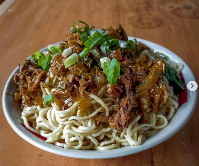 Mie Ayam Bakso Pak Soyo Wonogiri via Instagram.com @boss_milo, 1. Mie ayam 99, 2. Mie Ayam Rumput, 3. Mie Ayam Pak Joko, 4. Mie Ayam Happy, 5. Mie Ayam Haris, 6. Mie Ayam Pak Min, 7. Mie Ayam Srikandi, 8. Bakso Mie Ayam Pak Hadi Putra, 9. Mie Ayam Obat Lapar, 10. Bakso dan Mie Ayam Mas No, 11. Bakso So’un dan Mi Ayam Sompok 21, 12. Mi Bandung GG Belakang Pak Min, 13. Mie Ayam Cakar Bakso Pak Joko, 14. Bakmi Ayam Jakarta Gajah Jaya, 15. Mie Ayam Dan Bakso Urat Jayasari Pak Sigit, 16. Mie Ayam Ceker Sido Mampir, 17. Mie Ayam Bakso Pak Soyo Wonogiri, 18. Mie Ayam Pak Cip, 19. Mie Ayam Ceker Bang Jony, 20. Mie Ayam &amp; Bakso Mbak Yanti, 21. Mie Ayam Pak Teguh, 22. Mie Ayam AAA Ngaliyan, 23. Mie Ayam Si Jonti, 24. Mie Jakarta 69, 25. Bakmi Keriting Bangka, 26. Mie Ayam Bakso Tunggal Rasa, 27. Mie Ayam Ceker Pak Bonci, 28. Mie Ayam Ceker Bu Sum, 29. Depot Bakso Mercon dan Mie Ayam CJDW