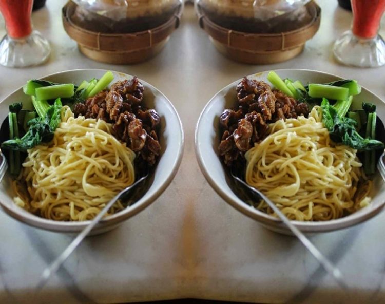 Mie Ayam Bakso Sareh via Pinterest, 1. Mie Ayam Pangsit Jakarta Pak Yanto, 2. Mie Ayam & Bakso Morodadi Om Jimmy, 3. Bakso & Mie Ayam Petolo, 4. Mie Ayam Bakso Sareh, 5. Bakso & Mie Ayam Berkah, 6. Mie Ayam Pak To, 7. Warung Mie Ayam Bakso 55, 8. Mie Ayam & Bakso Pak Sutris, 9. Mie Ayam Pak Mo, 10. Bakso Super & Mie Ayam Bakar Dwi Manunggal, 11. Mie Ayam MARGO ROSO, 12. Mie Ayam Demangan, 13. Mie Ayam Pak Di, 14. Mie Ayam Bakso Pak Yat Ponorogo, 15. Mie Ayam dan Bakso Wonogiri Pak Sam, 16. Bakso Dan Mie Ayam Mas Fajar Wonogiri, 17. Bakso Mas Bay