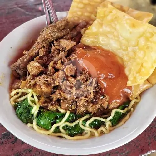 Mie Ayam Ceker Bu Sum, 1. Mie ayam 99, 2. Mie Ayam Rumput, 3. Mie Ayam Pak Joko, 4. Mie Ayam Happy, 5. Mie Ayam Haris, 6. Mie Ayam Pak Min, 7. Mie Ayam Srikandi, 8. Bakso Mie Ayam Pak Hadi Putra, 9. Mie Ayam Obat Lapar, 10. Bakso dan Mie Ayam Mas No, 11. Bakso So’un dan Mi Ayam Sompok 21, 12. Mi Bandung GG Belakang Pak Min, 13. Mie Ayam Cakar Bakso Pak Joko, 14. Bakmi Ayam Jakarta Gajah Jaya, 15. Mie Ayam Dan Bakso Urat Jayasari Pak Sigit, 16. Mie Ayam Ceker Sido Mampir, 17. Mie Ayam Bakso Pak Soyo Wonogiri, 18. Mie Ayam Pak Cip, 19. Mie Ayam Ceker Bang Jony, 20. Mie Ayam &amp; Bakso Mbak Yanti, 21. Mie Ayam Pak Teguh, 22. Mie Ayam AAA Ngaliyan, 23. Mie Ayam Si Jonti, 24. Mie Jakarta 69, 25. Bakmi Keriting Bangka, 26. Mie Ayam Bakso Tunggal Rasa, 27. Mie Ayam Ceker Pak Bonci, 28. Mie Ayam Ceker Bu Sum, 29. Depot Bakso Mercon dan Mie Ayam CJDW