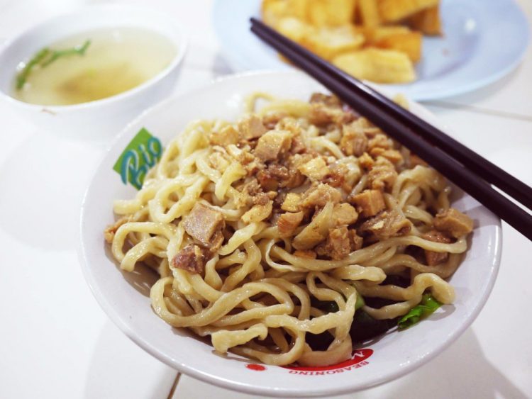 Mie Ayam Jakarta Berkat via Bakmi Club, 1. Mie Ayam Putra Solo Kota Blitar, 2. Mie Ayam Nyata Rasa Mbah Nardi, 3. Mie Ayam Edy, 4. Mie Ayam Jakarta Berkat, 5. Mie Ayam Dawet Serabi, 6. Mie Ayam P. Prapto, 7. Mie Ayam Ceker, 8. Mie Ayam Ceker Pedes Podo Tresno, 9. Mie Ayam Tek-tek, 10. Mie Ayam Putra 22, 11. Mie Ayam Revblik Kota Blitar, 12. Mie Ayam Barokah Kota Blitar, 13. Mie Ayam AVETA Kota Blitar, 14. Mie Ayam Gemini, 15. Mie Ayam Karanglo Blitar