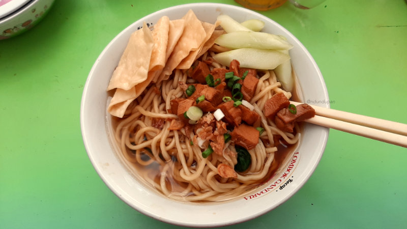 Mie Ayam Karanglo Blitar via Panduaji, 1. Mie Ayam Putra Solo Kota Blitar, 2. Mie Ayam Nyata Rasa Mbah Nardi, 3. Mie Ayam Edy, 4. Mie Ayam Jakarta Berkat, 5. Mie Ayam Dawet Serabi, 6. Mie Ayam P. Prapto, 7. Mie Ayam Ceker, 8. Mie Ayam Ceker Pedes Podo Tresno, 9. Mie Ayam Tek-tek, 10. Mie Ayam Putra 22, 11. Mie Ayam Revblik Kota Blitar, 12. Mie Ayam Barokah Kota Blitar, 13. Mie Ayam AVETA Kota Blitar, 14. Mie Ayam Gemini, 15. Mie Ayam Karanglo Blitar