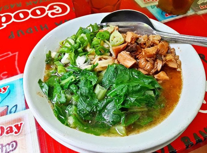 Mie Ayam Pak Teguh, 1. Mie ayam 99, 2. Mie Ayam Rumput, 3. Mie Ayam Pak Joko, 4. Mie Ayam Happy, 5. Mie Ayam Haris, 6. Mie Ayam Pak Min, 7. Mie Ayam Srikandi, 8. Bakso Mie Ayam Pak Hadi Putra, 9. Mie Ayam Obat Lapar, 10. Bakso dan Mie Ayam Mas No, 11. Bakso So’un dan Mi Ayam Sompok 21, 12. Mi Bandung GG Belakang Pak Min, 13. Mie Ayam Cakar Bakso Pak Joko, 14. Bakmi Ayam Jakarta Gajah Jaya, 15. Mie Ayam Dan Bakso Urat Jayasari Pak Sigit, 16. Mie Ayam Ceker Sido Mampir, 17. Mie Ayam Bakso Pak Soyo Wonogiri, 18. Mie Ayam Pak Cip, 19. Mie Ayam Ceker Bang Jony, 20. Mie Ayam &amp; Bakso Mbak Yanti, 21. Mie Ayam Pak Teguh, 22. Mie Ayam AAA Ngaliyan, 23. Mie Ayam Si Jonti, 24. Mie Jakarta 69, 25. Bakmi Keriting Bangka, 26. Mie Ayam Bakso Tunggal Rasa, 27. Mie Ayam Ceker Pak Bonci, 28. Mie Ayam Ceker Bu Sum, 29. Depot Bakso Mercon dan Mie Ayam CJDW