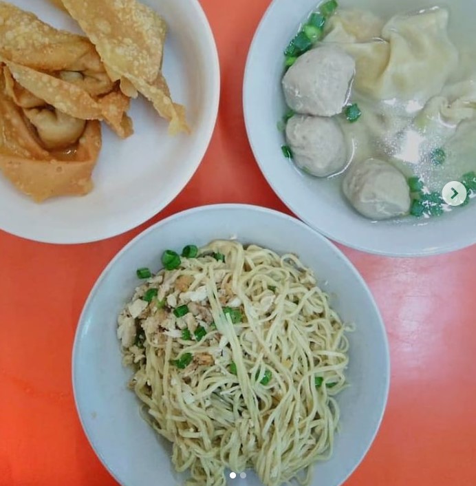 Mie Jakarta 69 via Instagram.com @ratujajan_, 1. Mie ayam 99, 2. Mie Ayam Rumput, 3. Mie Ayam Pak Joko, 4. Mie Ayam Happy, 5. Mie Ayam Haris, 6. Mie Ayam Pak Min, 7. Mie Ayam Srikandi, 8. Bakso Mie Ayam Pak Hadi Putra, 9. Mie Ayam Obat Lapar, 10. Bakso dan Mie Ayam Mas No, 11. Bakso So’un dan Mi Ayam Sompok 21, 12. Mi Bandung GG Belakang Pak Min, 13. Mie Ayam Cakar Bakso Pak Joko, 14. Bakmi Ayam Jakarta Gajah Jaya, 15. Mie Ayam Dan Bakso Urat Jayasari Pak Sigit, 16. Mie Ayam Ceker Sido Mampir, 17. Mie Ayam Bakso Pak Soyo Wonogiri, 18. Mie Ayam Pak Cip, 19. Mie Ayam Ceker Bang Jony, 20. Mie Ayam &amp; Bakso Mbak Yanti, 21. Mie Ayam Pak Teguh, 22. Mie Ayam AAA Ngaliyan, 23. Mie Ayam Si Jonti, 24. Mie Jakarta 69, 25. Bakmi Keriting Bangka, 26. Mie Ayam Bakso Tunggal Rasa, 27. Mie Ayam Ceker Pak Bonci, 28. Mie Ayam Ceker Bu Sum, 29. Depot Bakso Mercon dan Mie Ayam CJDW