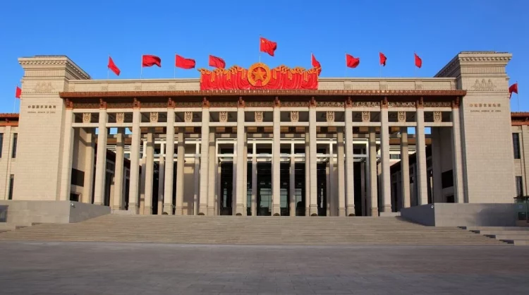 National Museum of China via lonelyplanetcom, 1. Great Wall of Cina (Tembok Besar Cina), 2. The Palace Museum, Kota Terlarang, 3. Yihe Yuan (Summer Palace), 4. Tian Tan, 5. Tiananmen Square, 6. Great Wall of Badaling, 7. Jingshan Park, 8. Ming Dynasty Tombs, 9. Wangfujing, 10. Beihai Park, 11. Xiangshan Park, 12. Lama Temple, 13. Yuanmingyuan Park, 14. National Stadium, 15. Simatai, 16. Beijing National Aquatics Center, 17. Juyong Pass, 18. Beijing Zoo, 19. 798 Art Zone, 20. Mausoleum of Mao Zedong, 21. Kunming Lake, 22. National Museum of China, 23. Hall of Supreme Harmony, 24. Beijing Botanical Garden, 25. National Centre for the Performing Arts, 26. Madame Tussauds Beijing, 27. Houhai Lake, 28. Happy Valley Beijing, 29. Beijing Happy Magic Water Cube