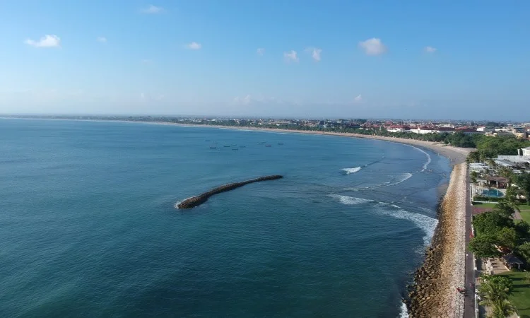 Pantai Double Six via Google Maps Michael Ottokar Novotny, Tempat Wisata di Seminyak Bali yang Wajib Dikunjungi, Tempat Wisata Seni dan Budaya di Seminyak Bali, Tempat Wisata Belanja di Seminyak Bali, Tempat Wisata Kuliner di Seminyak Bali, Tempat Wisata Relaksasi
