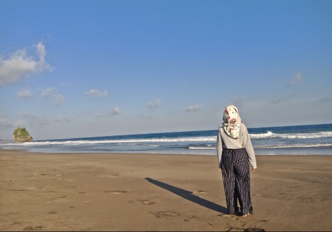 Pantai Pasur Indah Nihayati, 1. Kampung Coklat, 2. Taman Kebon Rojo, 3. Pantai Tambakrejo, 4. Pantai Pangi, 5. Perkebunan Teh Sirah Kencong, 6. Pantai Serang, 7. Blitar Park, 8. Petilasan Rambut Monte, 9. Candi Penataran, 10. Pantai Peh Pulo, 11. Goa Embultuk, 12. Candi Gambar Wetan, 13. Situs Arca Warak, 14. Candi Kotes, 15. Candi Sawentar, 16. Makam Bung Karno, 17. Istana Gebang, 18. Water Park Sumberudel, 19. Desa Wisata Semen, 20. Wisata Sejarah Monumen Trisula, 21. Penangkaran Rusa Maliran, 22. Agrowisata Karangsari Blitar, 23. Gunung Butak, 24. Pantai Gondo Mayit, 25. Air Terjun Coban Wilis, 26. Air Terjun Sirah Kencong, 27. Air Terjun Grenjeng, 28. Air Terjun Jurug Bening , 29. Objek Wisata Alam Pacuh, 30. Pantai Umbul Waru, 31. Curug dan Kedung Badrun, 32. Air Terjun Lawean, 33. Pantai Jolosutro, 34. Arung Jeram Soko Adventure Blitar, 35. Goa Maria Sendang Rejo, 36. Gardu Pandang Perkebunan Gambar, 37. Omah Djadoel, 38. Gunung Kelud, 39. Air Terjun Kedung Entong, 40.  Air Terjun Tirto Galuh, 41. Taman Jurug Goa Luweng Prodo, 42. Bukit Teletubies Blitar, 43. Hutan Pinus Gogoniti, 44. Kampung Afrika Blitar, 45. Gunung Butak, 46. Pantai Pasur, 47. Pantai Serit, 48. Monumen PETA, 49. Wisata Alam Paco, 50. Bendungan Serut, 51. Arca Gamprang, 52. Candi Simping, 53. Jurug Moncar, 54. Candi Mleri, 55. Candi Kalicilik, 56. Alun-alun Blitar, 57. Blitar Green Park, 58. Taman Pecut, 59. Fish Garden Blitar, 60. Kaloka Lodoyo, 61. Pemandian Sumur Amber Kandangan, 62. Bendungan Wlingi Raya, 63. Taman Idaman Hati Wlingi Blitar, 64. Villa Puncak Pesanggrahan Tambakrejo