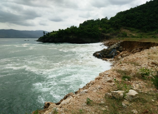Pantai Plumbungan siswanto putukarso, 1. Pantai Klayar, 2. Pantai Srau, 3. Pantai Watu Karung, 4. Pantai Banyu Tibo , 5. Sungai Maron, 6. Monumen Jendral Sudirman , 7. Banyu Anget Tirto Husodo Hot Spring, 8. Pantai Kasap, 9. Pantai Teleng Ria, 10. Pantai Pidakan, 11. Destinasi Wisata Pantai Soge di Pacitan, 12. Pantai Buyutan, 13. Pantai Karang Bolong, 14. Pantai Seruni Pacitan, 15. Pantai Tawang , 16. Pantai Kaliuluh, 17. Pantai TAMAN Ngadirojo, 18. Pantai Kunir, 19. Goa Gong, 20. Goa Tabuhan, 21. Goa Luweng Jaran , 22. Goa Song Terus, 23. Goa Putri, 24. Pantai Tamperan, 25. Pantai Wawaran, 26. Bukit Pakis – Bukit Bintang, 27. Pantai Langitan, 28. Beiji park pacitan, 28. Sungai Cokel, 29. Sentono Gentong Pacitan, 30. Pantai Pancer Dorr, 31. Alun-Alun Pacitan, 32. Jurug Gringsing  , 33. Pantai Watu Bale, 34. Pantai Pangasan, 35. Pantai Ngandul, 36. Pantai Denombo, 37. Pantai Plumbungan, 38. Pantai TAMAN Ngadirojo Pacitan, 39. Goa Selo Arum, 40. Mandi Angin Pacitan, 41. Masjid Agung Pacitan, 42. Grojogan Dhuwur Pacitan, 43. Curug Sabun, 44. Gerojokan Mbedayu, 45. Tlogo Sono, 46. Pantai anakan, 47. Tempat Wisata Kuliner Terkenal Nasi Tiwul 