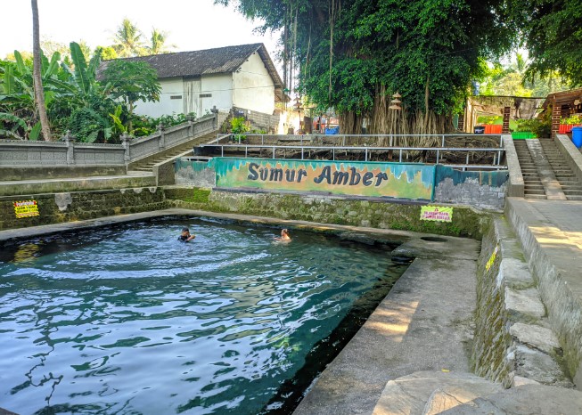 Pemandian Sumur Amber Kandangan M Fajar Ro'uf, 1. Kampung Coklat, 2. Taman Kebon Rojo, 3. Pantai Tambakrejo, 4. Pantai Pangi, 5. Perkebunan Teh Sirah Kencong, 6. Pantai Serang, 7. Blitar Park, 8. Petilasan Rambut Monte, 9. Candi Penataran, 10. Pantai Peh Pulo, 11. Goa Embultuk, 12. Candi Gambar Wetan, 13. Situs Arca Warak, 14. Candi Kotes, 15. Candi Sawentar, 16. Makam Bung Karno, 17. Istana Gebang, 18. Water Park Sumberudel, 19. Desa Wisata Semen, 20. Wisata Sejarah Monumen Trisula, 21. Penangkaran Rusa Maliran, 22. Agrowisata Karangsari Blitar, 23. Gunung Butak, 24. Pantai Gondo Mayit, 25. Air Terjun Coban Wilis, 26. Air Terjun Sirah Kencong, 27. Air Terjun Grenjeng, 28. Air Terjun Jurug Bening , 29. Objek Wisata Alam Pacuh, 30. Pantai Umbul Waru, 31. Curug dan Kedung Badrun, 32. Air Terjun Lawean, 33. Pantai Jolosutro, 34. Arung Jeram Soko Adventure Blitar, 35. Goa Maria Sendang Rejo, 36. Gardu Pandang Perkebunan Gambar, 37. Omah Djadoel, 38. Gunung Kelud, 39. Air Terjun Kedung Entong, 40.  Air Terjun Tirto Galuh, 41. Taman Jurug Goa Luweng Prodo, 42. Bukit Teletubies Blitar, 43. Hutan Pinus Gogoniti, 44. Kampung Afrika Blitar, 45. Gunung Butak, 46. Pantai Pasur, 47. Pantai Serit, 48. Monumen PETA, 49. Wisata Alam Paco, 50. Bendungan Serut, 51. Arca Gamprang, 52. Candi Simping, 53. Jurug Moncar, 54. Candi Mleri, 55. Candi Kalicilik, 56. Alun-alun Blitar, 57. Blitar Green Park, 58. Taman Pecut, 59. Fish Garden Blitar, 60. Kaloka Lodoyo, 61. Pemandian Sumur Amber Kandangan, 62. Bendungan Wlingi Raya, 63. Taman Idaman Hati Wlingi Blitar, 64. Villa Puncak Pesanggrahan Tambakrejo
