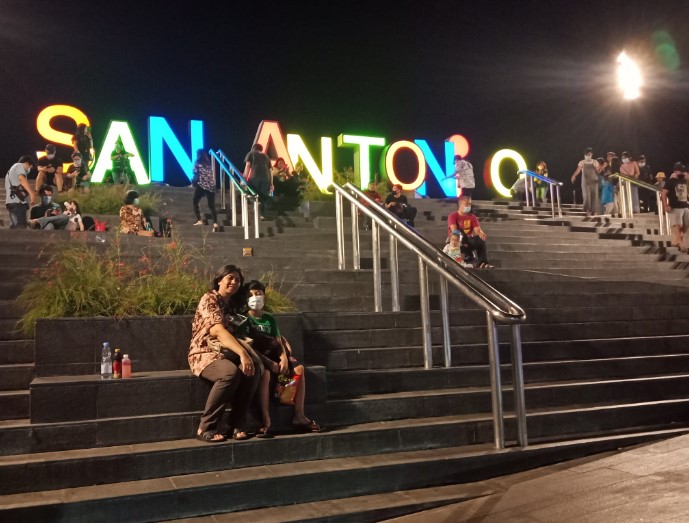 San Antonio Beach PIK 2 Dr. Henoch Budiyanto, 1. Taman Impian Jaya Ancol, 2. Suaka Margasatwa Muara Angke, 3. Museum Bahari, 4. Sea World Ancol, 5. Dunia Fantasi atau Dufan, 6. Taman Wisata Alam (TWA) Angke Kapuk, 7. Ocean Dream Samudra Ancol, 8. Allianz Eco Park, 9. Amped Trampoline Park, 10. Taman Jogging 1 Kelapa Gading, 11. Taman Waduk Pluit, 12. Taman Hutan Kota Penjaringan, 13. Rumah Si Pitung, 14. Marunde Beach, 15. Atlantis Water Adventure, 16. Alive Museum Ancol, 17. Pantai beach pool ancol, 18. Taman Ismail Marzuki (TIM), 19. Danau Sunter, 20. Kawasan Ekowisata Mangrove PIK, 21. Faunaland Ancol, 22. Pasar Seni, 23. Taman Walang Baru, 24. Jakarta Bird Land, 25. Ecopark Club House, 26. Pantai Karnaval Ancol, 27. San Antonio Beach PIK 2, 28. Danau Cincin, 29. Taman Bintaro, 30. Taman Rawa Badak Utara, 31. Taman Segitiga – Gorontalo, 32. Bounce Street Asia, 34. Bahtera Jaya Ancol, 35. Kawasan Pelabuhan Sunda Kelapa, 36. Kampung Tugu, 37. Sentra Perikanan Muara Angke, 38. Kampung Marunda, 39. Kampung Luar Batang