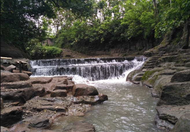Taman Alam Surapanta Wahid Hasyim, 1. Waduk Cengklik Park, 2. Pemandian Umbul Sewu Pengging, 3. Lembah Gunung Madu, 4. Air Terjun Kedung Kayang, 5. Pemandian Tlatar, 6. Taman Pandanalas Boyolali, 7. Trekking Gunung Merbabu, 8. Candi Lawang Cepogo , 9. Candi Sari Cepogo Temple , 10. Waduk Kedung Ombo, 11. New Selo, 12. Cepogo Cheese Park, 13. Waduk Klego Desa Bade, 14. Tirto Marto Pengging Boyolali, 15. Bukit Gancik Selo Boyolali, 16. Wisata Alam Panorama, 17. Umbul Tirtomulyo, 18. Taman Petruk, 19. Alun-alun Kidul Boyolali, 20. Embung Manajar, 21. Watu Blerek, 22. Kebun Raya Indrokilo, 23. Museum R. Hamong Wardoyo, 24. Restu Wijaya Waterboom, 25. Umbul Langse, 26. Kedung Goro , 27. Bukit Batur Sel, 28. Tikungan Cinta, 29. Patung Arjuna Wijaya , 30. Brown Canyon, 31. Makam Ki Ageng Kebo Kenanga Boyolali, 32. Makam Ki Ageng Singoprono Boyolali, 33. Masjid Cipto Mulyo Pengging Boyolali, 34. Oemah Bamboo Merapi, 35. Pura Bawana Tata, 36. Kedung Cinta, 37. Kedung Celeng , 38. Jumbleng Biru, 39. Air Terjun Watu Tibo, 40. Taman Alam Surapanta, 41. Jembatan Gantung Jrakah, 42. Kampung Wisata Dangean, 43. Bukit Kinasih, 44. Air Terjun Semuncar