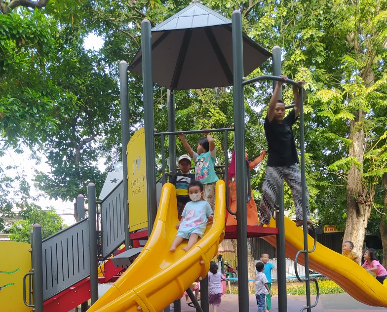 Taman Segitiga Lilis Pujiastuti, 1. Taman Impian Jaya Ancol, 2. Suaka Margasatwa Muara Angke, 3. Museum Bahari, 4. Sea World Ancol, 5. Dunia Fantasi atau Dufan, 6. Taman Wisata Alam (TWA) Angke Kapuk, 7. Ocean Dream Samudra Ancol, 8. Allianz Eco Park, 9. Amped Trampoline Park, 10. Taman Jogging 1 Kelapa Gading, 11. Taman Waduk Pluit, 12. Taman Hutan Kota Penjaringan, 13. Rumah Si Pitung, 14. Marunde Beach, 15. Atlantis Water Adventure, 16. Alive Museum Ancol, 17. Pantai beach pool ancol, 18. Taman Ismail Marzuki (TIM), 19. Danau Sunter, 20. Kawasan Ekowisata Mangrove PIK, 21. Faunaland Ancol, 22. Pasar Seni, 23. Taman Walang Baru, 24. Jakarta Bird Land, 25. Ecopark Club House, 26. Pantai Karnaval Ancol, 27. San Antonio Beach PIK 2, 28. Danau Cincin, 29. Taman Bintaro, 30. Taman Rawa Badak Utara, 31. Taman Segitiga – Gorontalo, 32. Bounce Street Asia, 34. Bahtera Jaya Ancol, 35. Kawasan Pelabuhan Sunda Kelapa, 36. Kampung Tugu, 37. Sentra Perikanan Muara Angke, 38. Kampung Marunda, 39. Kampung Luar Batang