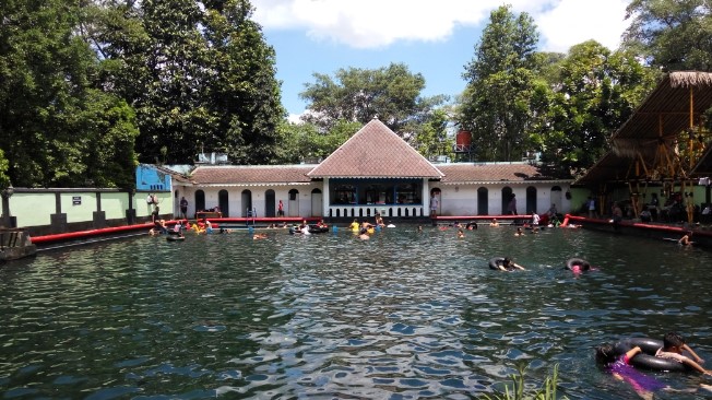 Umbul Tirtomarto raharjo raharjo, 1. Waduk Cengklik Park, 2. Pemandian Umbul Sewu Pengging, 3. Lembah Gunung Madu, 4. Air Terjun Kedung Kayang, 5. Pemandian Tlatar, 6. Taman Pandanalas Boyolali, 7. Trekking Gunung Merbabu, 8. Candi Lawang Cepogo , 9. Candi Sari Cepogo Temple , 10. Waduk Kedung Ombo, 11. New Selo, 12. Cepogo Cheese Park, 13. Waduk Klego Desa Bade, 14. Tirto Marto Pengging Boyolali, 15. Bukit Gancik Selo Boyolali, 16. Wisata Alam Panorama, 17. Umbul Tirtomulyo, 18. Taman Petruk, 19. Alun-alun Kidul Boyolali, 20. Embung Manajar, 21. Watu Blerek, 22. Kebun Raya Indrokilo, 23. Museum R. Hamong Wardoyo, 24. Restu Wijaya Waterboom, 25. Umbul Langse, 26. Kedung Goro , 27. Bukit Batur Sel, 28. Tikungan Cinta, 29. Patung Arjuna Wijaya , 30. Brown Canyon, 31. Makam Ki Ageng Kebo Kenanga Boyolali, 32. Makam Ki Ageng Singoprono Boyolali, 33. Masjid Cipto Mulyo Pengging Boyolali, 34. Oemah Bamboo Merapi, 35. Pura Bawana Tata, 36. Kedung Cinta, 37. Kedung Celeng , 38. Jumbleng Biru, 39. Air Terjun Watu Tibo, 40. Taman Alam Surapanta, 41. Jembatan Gantung Jrakah, 42. Kampung Wisata Dangean, 43. Bukit Kinasih, 44. Air Terjun Semuncar
