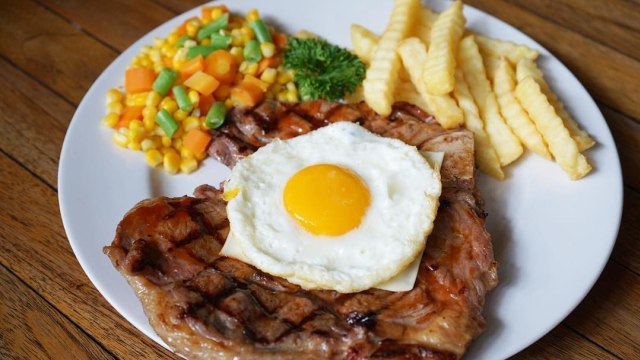 Andakar Steak, 1. Cerita Rasa Nusantara, 2. Andakar Steak, 3. Warung Betawi H. Muhayar, 4. Ayam Goreng Suharti, 5. Warung Betawi H. Apen, 6. Lembur Kuring Bibet, 7. Kuri Kuri, 8. Pusat Jajan Kuliner Kampung Kandang, 9. Pondok Geulis, 10. RM. Ampera Sakato, 11. Nasi Kucing Ragunan, 12. Jambo Kupi, 13. Brown Fox Waffle &amp; Coffee, 14. Javatic Cafe &amp; Resto, 15. Roti Bakar 88 Ampera, 16. Sanur Kafe