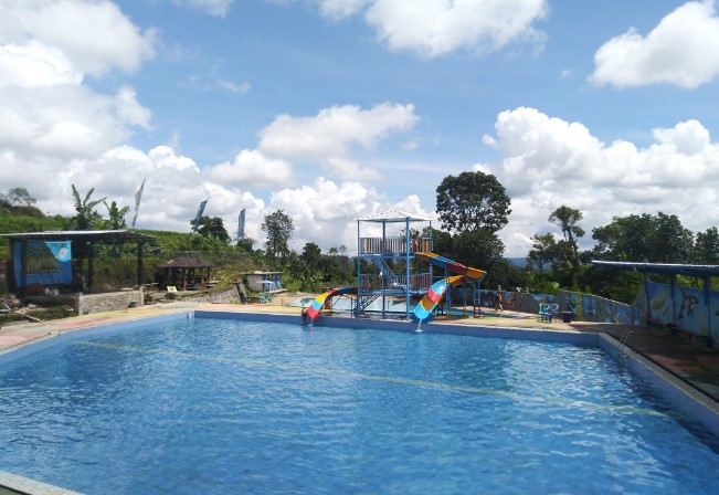 Kolam Renang Simpleng